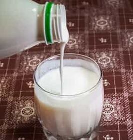 Un vaso de kéfir fresco