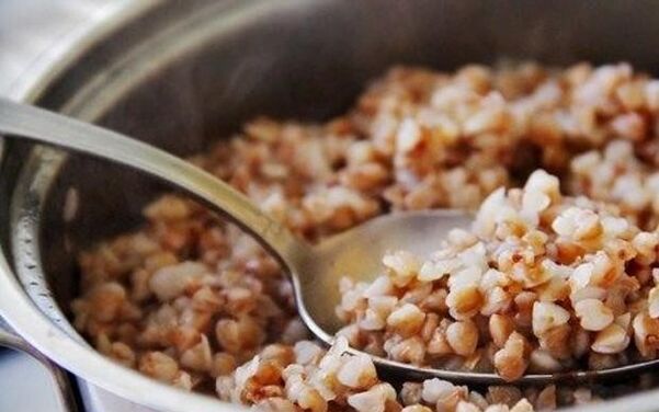Receta de gachas de trigo sarraceno para dieta.